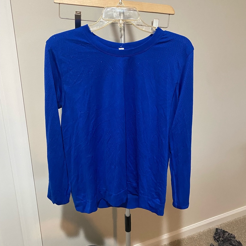 Lululemon Long Sleeve Workout Top